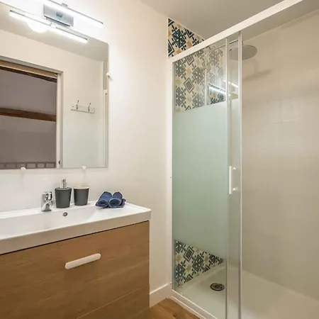 L'hippocrate Duplex A Deux Pas Des Halles Apartment Narbonne